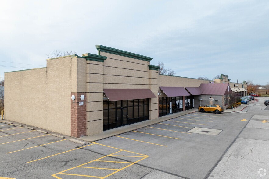 Primary Photo Of 7314-7352 Industrial Park Blvd, Mentor Medical For Lease