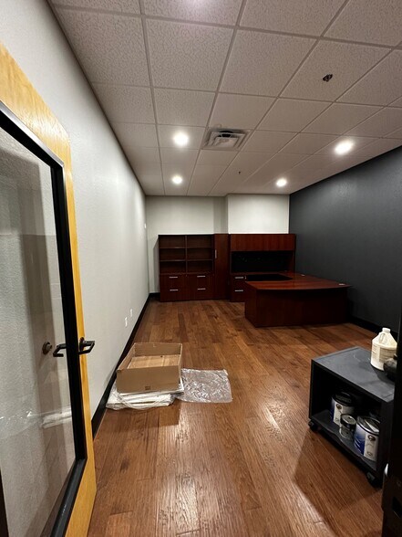 More Photos Of 2905 SE Walton Blvd, Bentonville Unknown For Lease