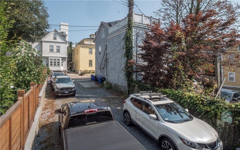 More Photos Of 130-132 Spring St, Newport Apartments For Sale