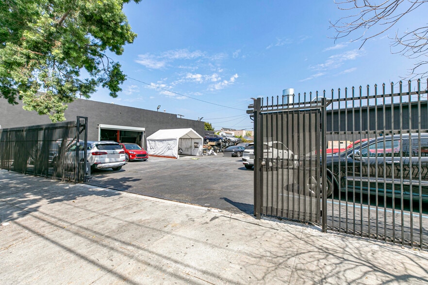 More Photos Of 4605–4619 W Pico Boulevard, Los Angeles Auto Repair For Sale