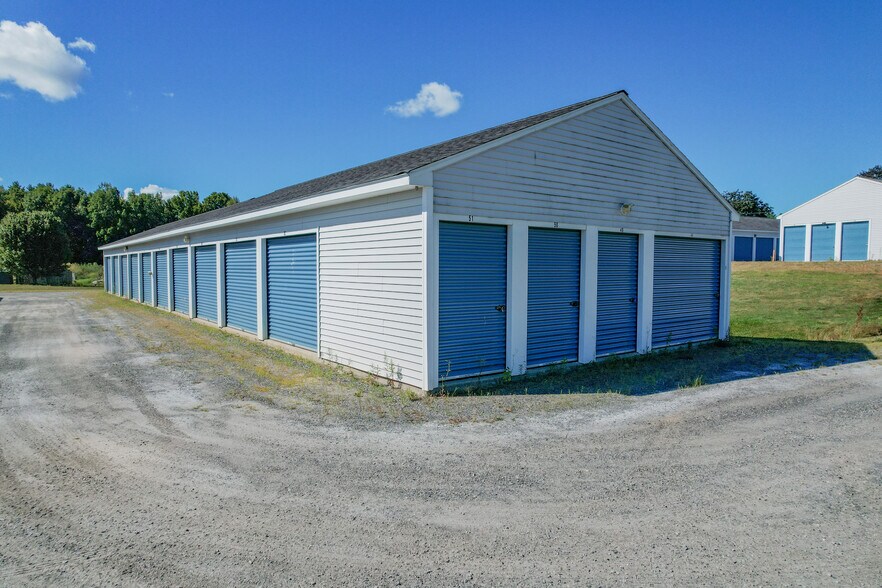 More Photos Of 688 Manchester Rd, Belgrade Self Storage For Sale