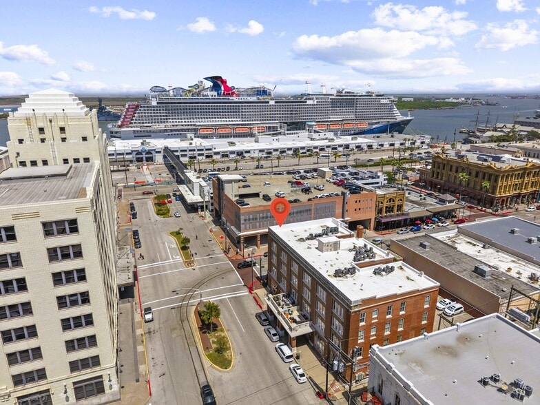 More Photos Of 202 25th St, Galveston Restaurant For Sale