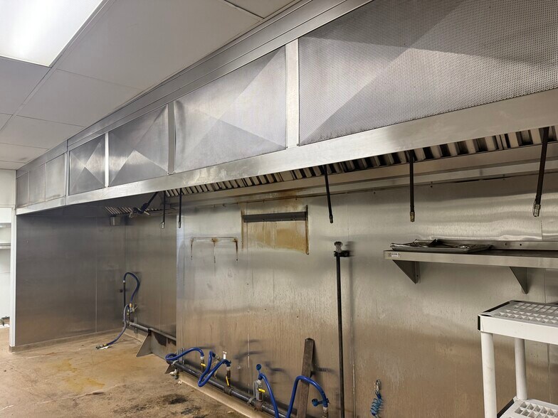 More Photos Of 4901 Washington Ave, Houston Freestanding For Lease