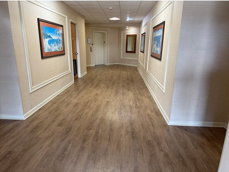 More Photos Of 2459 S Congress Ave, West Palm Beach Medical For Lease
