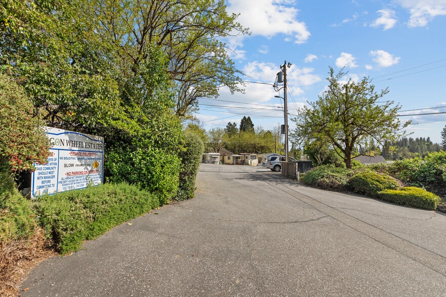 More Photos Of 639 Whiting St St, Grass Valley Manufactured Housing Mobile Home Park For Sale