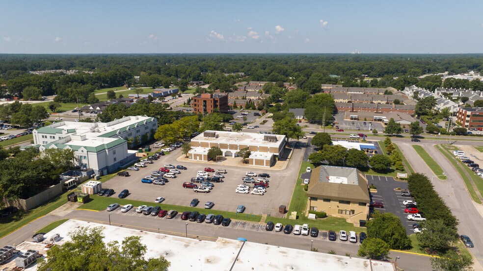 More Photos Of 1120 First Colonial Rd, Virginia Beach Medical For Lease