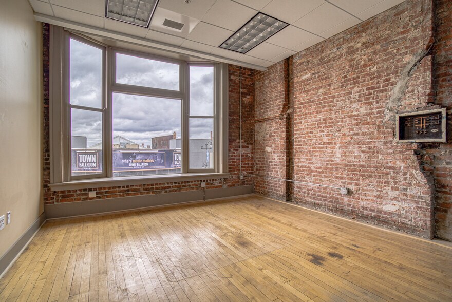 More Photos Of 686 Main St, Buffalo Loft Creative Space For Lease