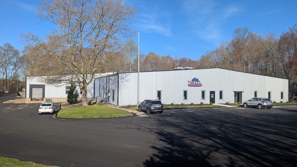 More Photos Of 5 Heritage Park, Clinton Manufacturing For Lease