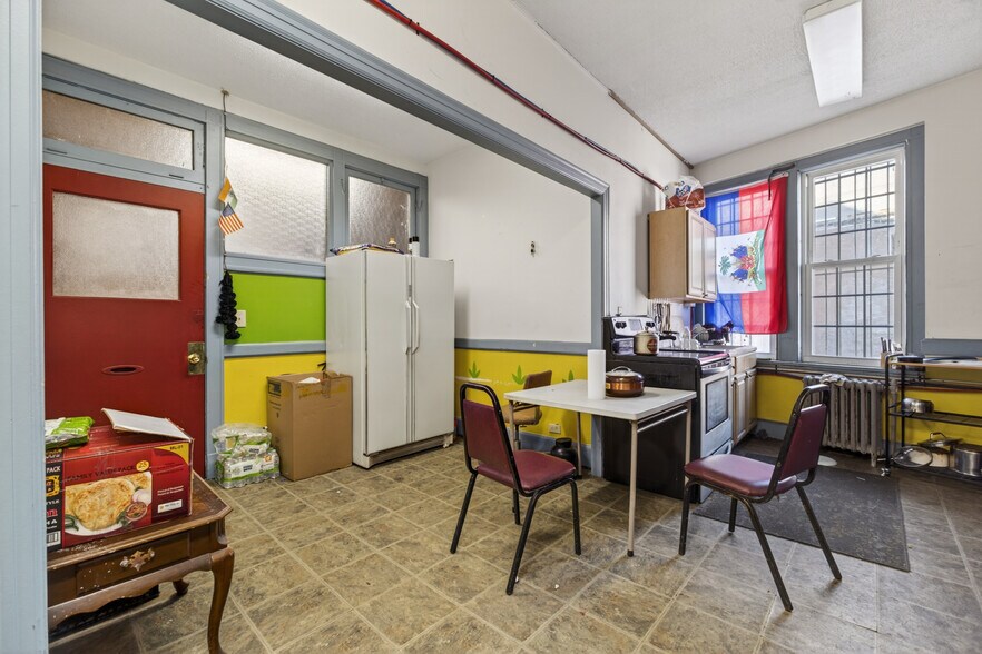 More Photos Of 57-61 S Main St, Waterbury Storefront Retail Office For Sale