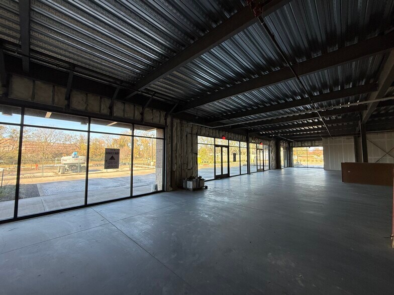 More Photos Of 2801 McKinney St, Melissa Unknown For Lease