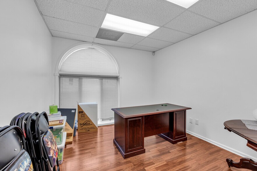 More Photos Of 309 Morris Ave, Spring Lake Office For Sale