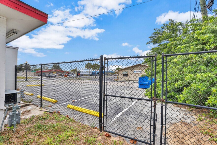 More Photos Of 114 Central Ave, Lake Wales Freestanding For Sale