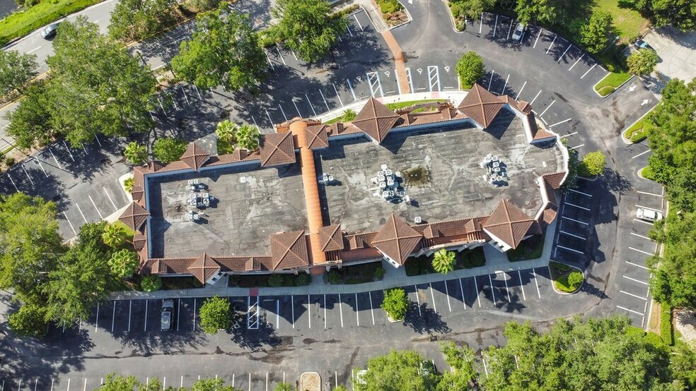 More Photos Of 260 Lookout Pl, Maitland Medical For Sale