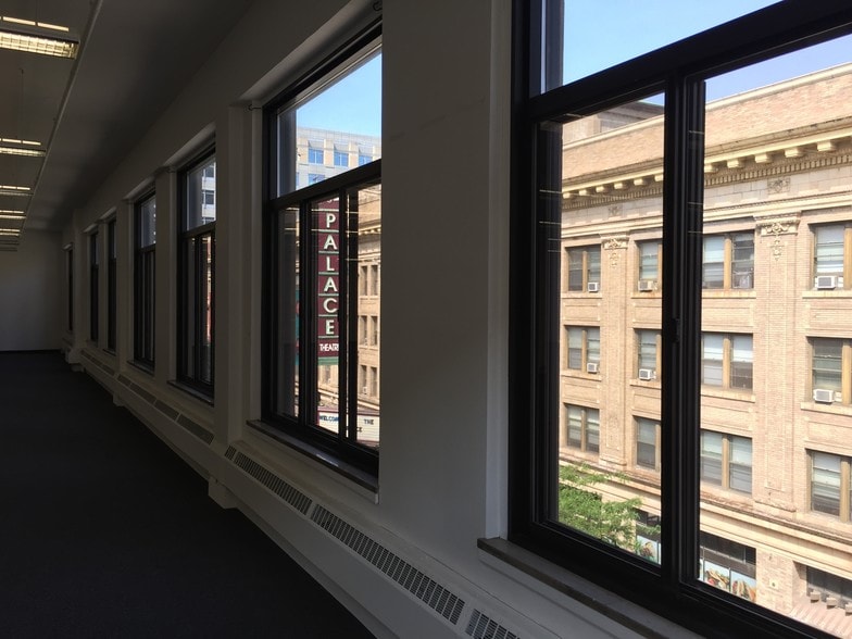 More Photos Of 419-425 Wabasha St N, Saint Paul Loft Creative Space For Sale