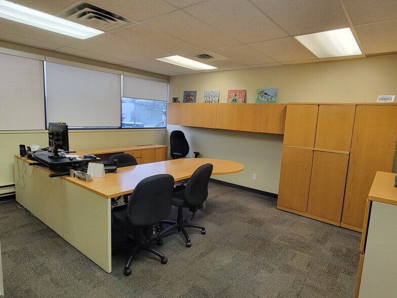 More Photos Of 1532 6th Av, Prince George Office For Lease