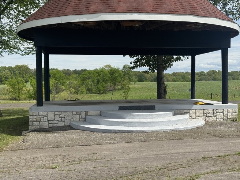 More Photos Of 2982 Harvey Bowden Rd, Paris Winery Vineyard For Sale