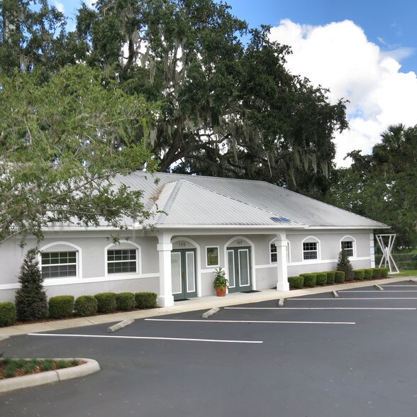 More Photos Of 105 E Church St, Deland Medical For Lease