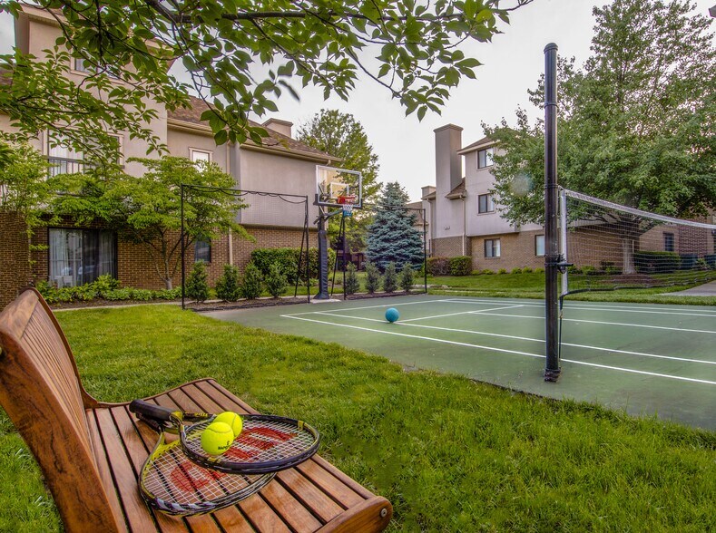 More Photos Of 315 Elden St, Herndon Apartments For Sale