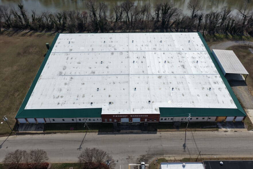 More Photos Of 301 Trade St, Danville Warehouse For Sale