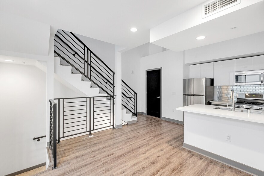 More Photos Of 1223 N Edgemont St, Los Angeles Apartments For Sale