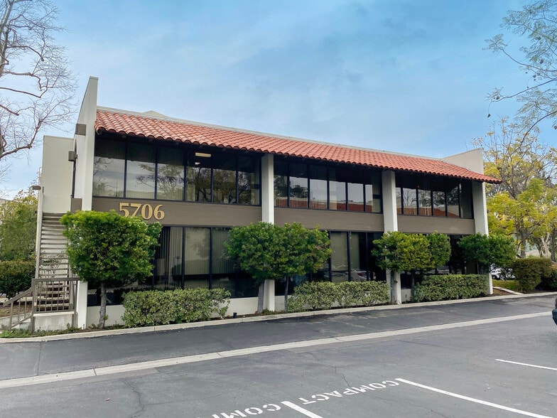 Primary Photo Of 5700 Corsa Ave, Westlake Village Unknown For Lease