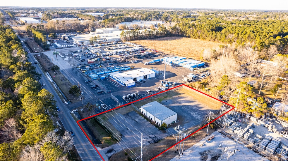 More Photos Of 1700 W 5th North St, Summerville Flex For Sale