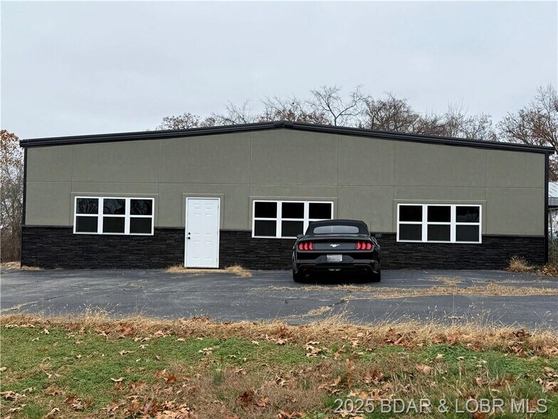 More Photos Of 1192 S Business Route 5, Camdenton Industrial For Sale