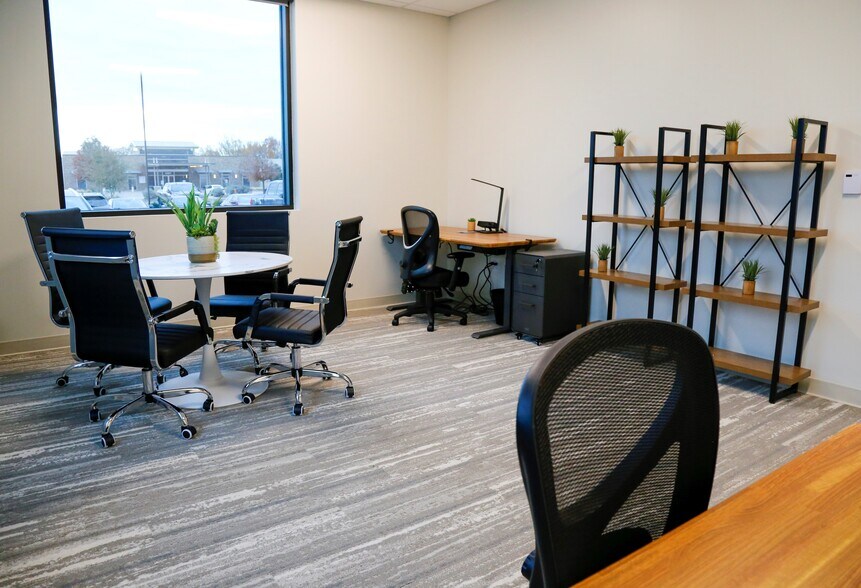 More Photos Of 4324 Mapleshade Ln, Plano Coworking Space