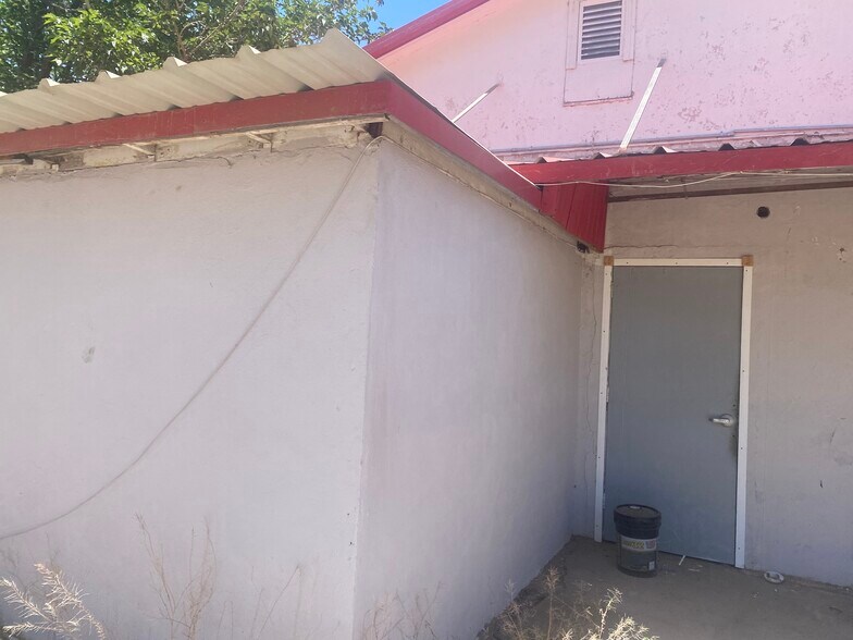 More Photos Of 8493-8495 S Main St, Mesilla Park Storefront For Sale