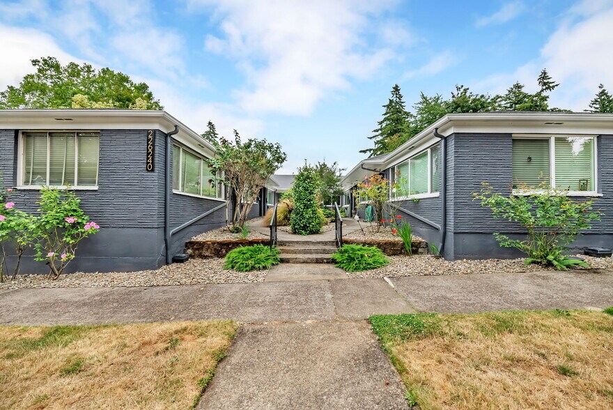 More Photos Of 206-240 NE 66th Ave, Portland Apartments For Sale