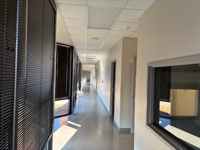 More Photos Of 701 Fairway Dr, Evansville Office For Sale