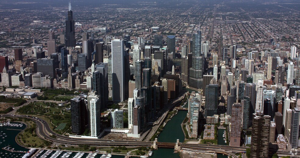 More Photos Of 200 N Michigan Ave, Chicago Apartments For Lease