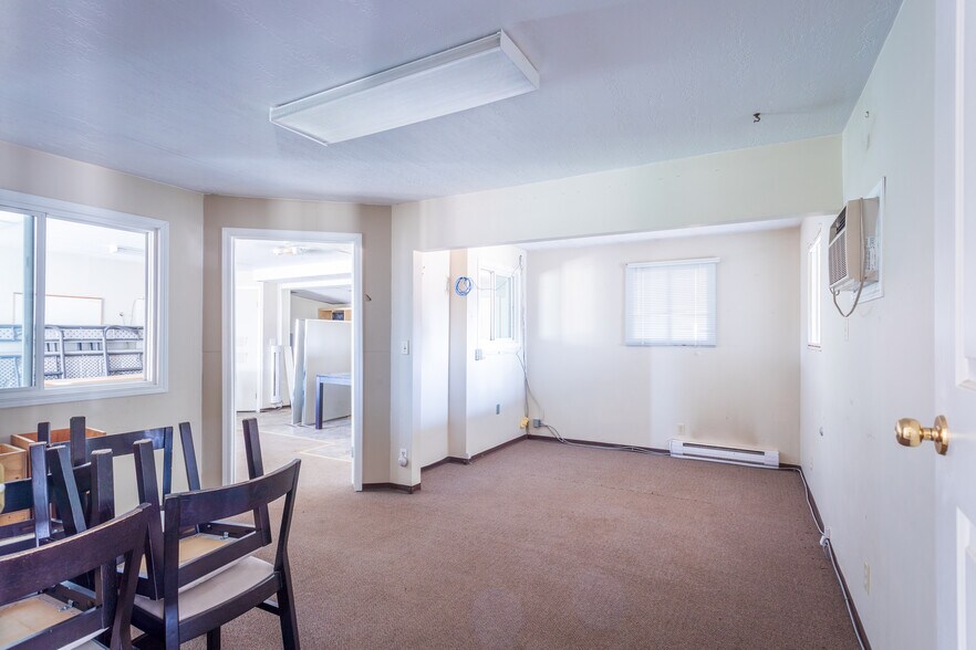 More Photos Of 310 Williams Industrial Dr, Neilburg Service For Sale