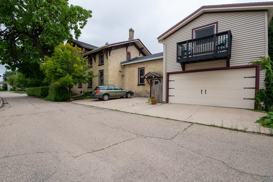 More Photos Of 143 Church Ave, Oshkosh Hospitality For Sale