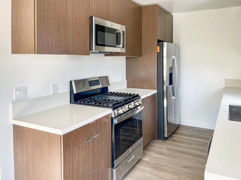 More Photos Of 1611 Brockton Ave, Los Angeles Apartments For Sale