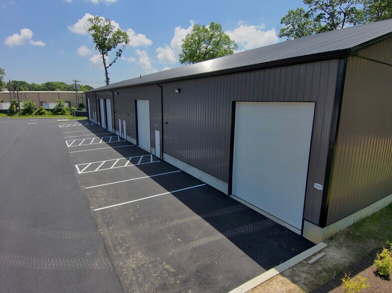 More Photos Of 1600 Porter Rd, Bear Distribution For Lease