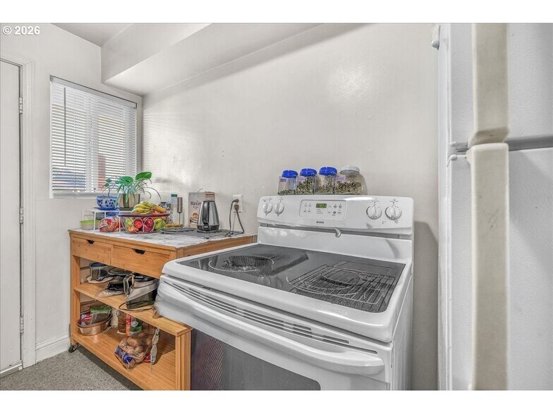 More Photos Of 8309-8329 N Dwight Ave, Portland Apartments For Sale