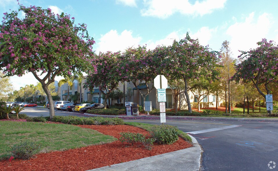 More Photos Of 15951 SW 41st St, Davie Warehouse For Lease