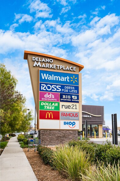 More Photos Of 550 Woollomes Ave, Delano Freestanding For Sale