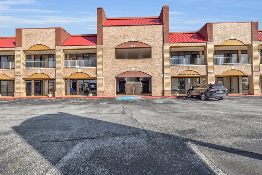 More Photos Of 7011 Shallowford Rd, Chattanooga Medical For Sale