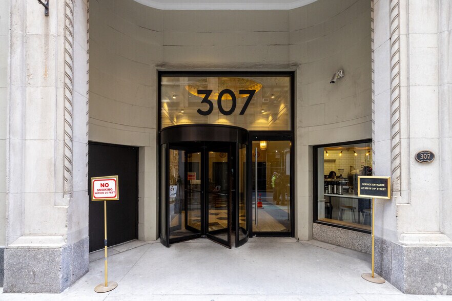 More Photos Of 307 W 38th St, New York Office For Lease