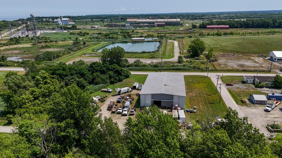 More Photos Of 237 State Rd, Ashtabula Manufacturing For Sale