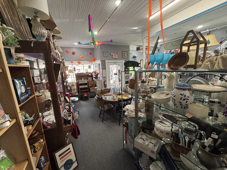 More Photos Of 65 Main St, Pine Bush Restaurant For Lease