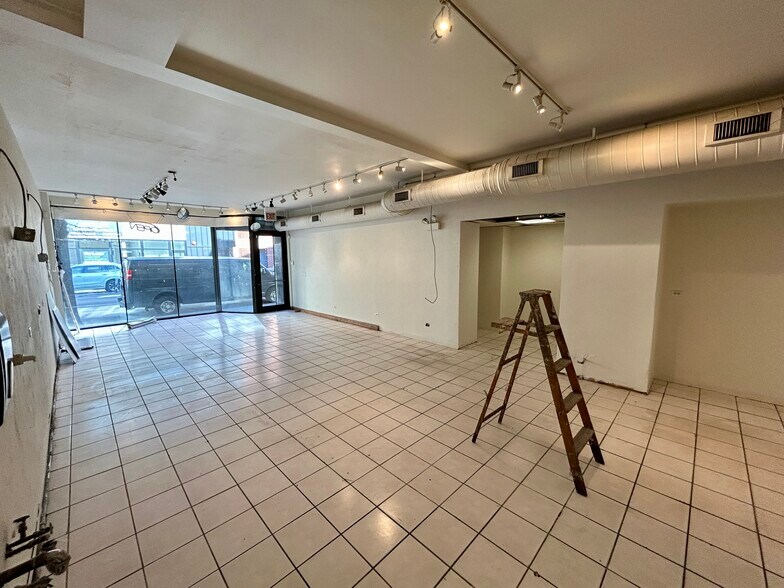 More Photos Of 2316-2318 N Clark St, Chicago Storefront Retail Residential For Lease