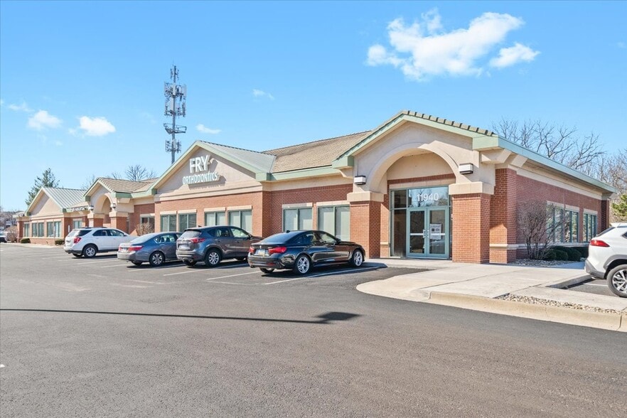 More Photos Of 11960 Quivira Rd, Overland Park Medical For Lease