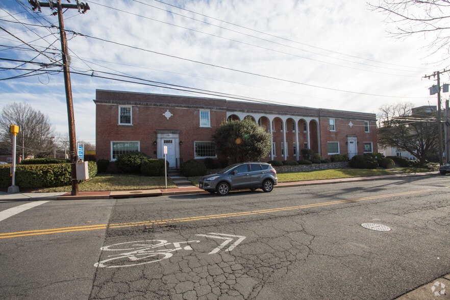 More Photos Of 130-150 Little Falls St, Falls Church Office For Sale