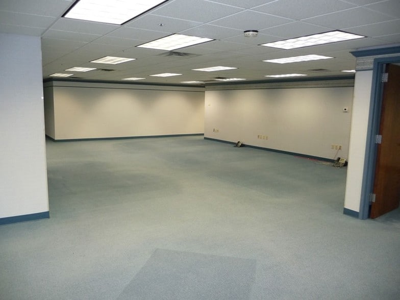 More Photos Of 221 N Main St, Goshen Office For Lease