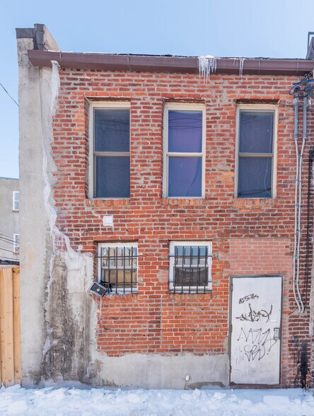 More Photos Of 316 S Broadway, Baltimore Storefront Retail Residential For Sale