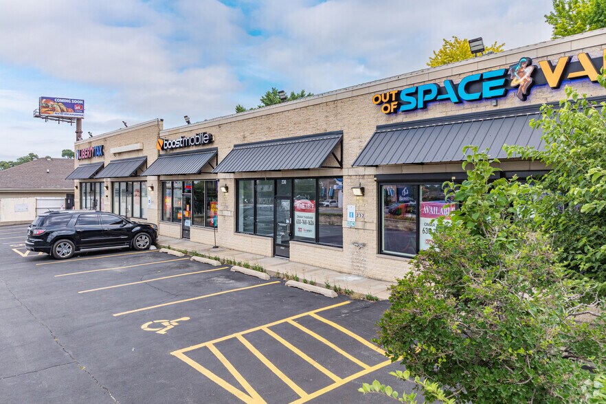 More Photos Of 220-232 S Larkin Ave, Joliet General Retail For Sale