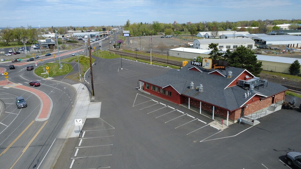 More Photos Of 1415 Plaza Way, Walla Walla Storefront For Lease